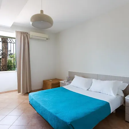 Realty Holidays - Sun&sea סורנטו